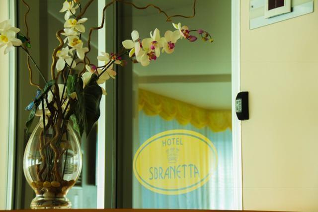 Hotel Ristorante Sbranetta Rozzano Exterior foto